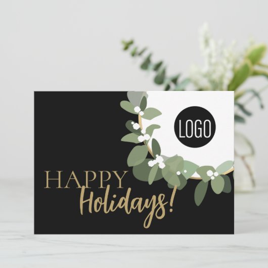 Moderne typografie groene krans vrolijk kerstfeest feestdagenkaart (Staand voorkant)