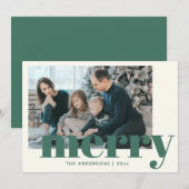 Moderne typografie in Green Merry Custom Photo Feestdagenkaart (Voorkant / Achterkant)