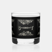 Moderne typografie koppel trouw monogram zwart whisky glas (Voorkant)
