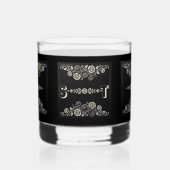Moderne typografie koppel trouw monogram zwart whisky glas (Achterkant)