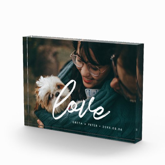 Moderne typografie 'Love' over elkaar heen geplaat Fotoblokken (Rechts)