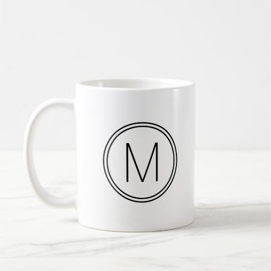 Moderne typografie monogram zwart en wit koffiemok (Links)