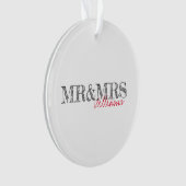 Moderne Typografie Mr&Mrs Naam Trouwdatum Ornament (voorkant)