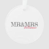 Moderne Typografie Mr&Mrs Naam Trouwdatum Ornament (voorkant)