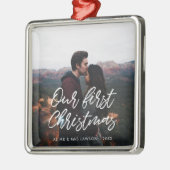 Moderne typografie Onze eerste kerstpaar foto Metalen Ornament (Links)