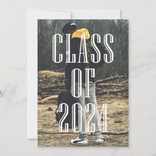 Moderne Typografie Overlay Klasse van 2024 Afstude Kaart (Voorkant)