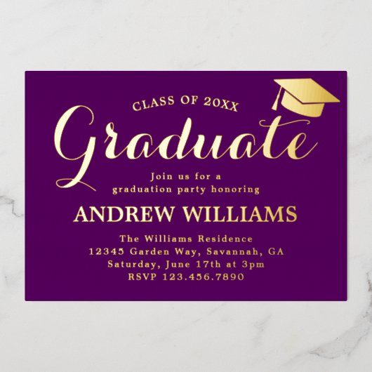 Moderne Typografie Paarse Graduation Party Folie Uitnodiging (Voorkant)
