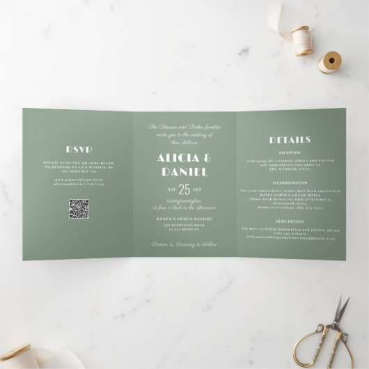 Moderne typografie sage groene rsvp details bruilo drieluik uitnodiging (Binnen)