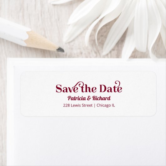 Moderne typografie Save The Date retouradres Etiket (Insitu)