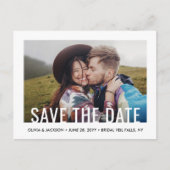 Moderne Typografie Twee Foto Wedding Save the Date Aankondigingskaart (Voorkant)