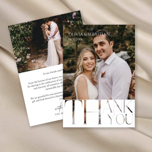 Moderne Typografie Witte Overlay Tekst Trouwfoto Bedankkaart