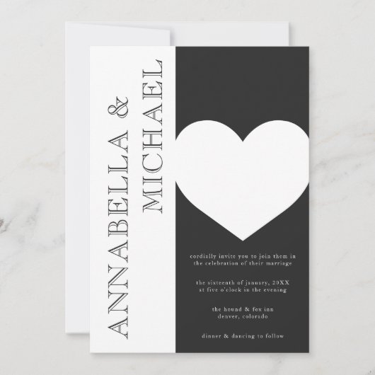 Moderne Typografie Zwart Wit Hart Wedding Kaart (Voorkant)