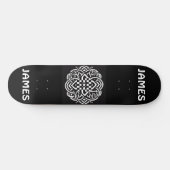 Moderne typografie Zwart-wit Keltische kunst Funky Persoonlijk Skateboard (Horizontaal)