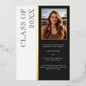 Moderne Typografie Zwarte Foto Afstudeerder Aankon Folie Uitnodiging (Voorkant)