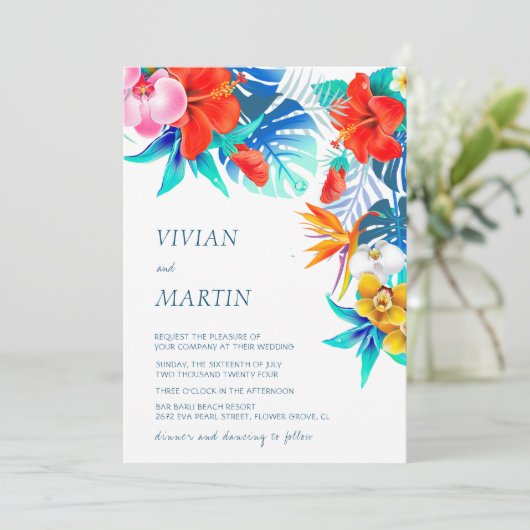 Moderne uitnodiging tot huwelijk in tropische rege (Staand voorkant)