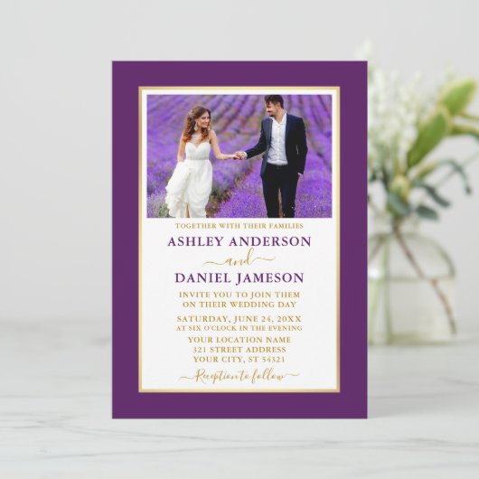 Moderne uitnodiging tot Paarse goudweddenschappen (Staand voorkant)