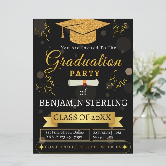 Moderne uitnodiging van de Black and Gold Graduati (Staand voorkant)