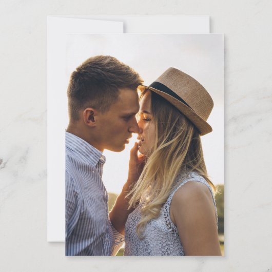 Moderne uitnodiging voor een minieme fotobruiloft (Achterkant)