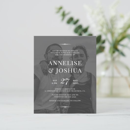 Moderne uitnodiging voor een zwarte en witte fotob (Staand voorkant)