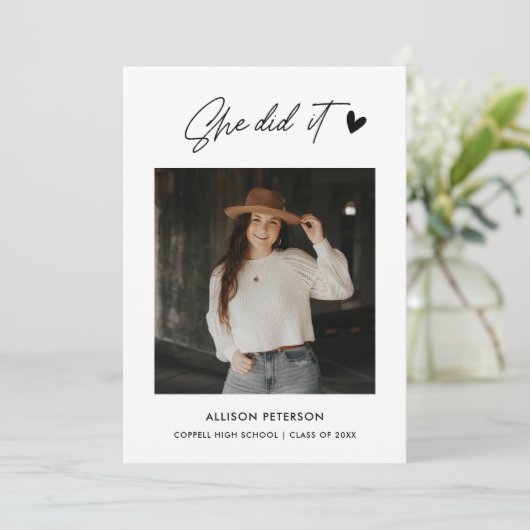 Moderne uitnodiging voor eindexamenfeest op de uni (Staand voorkant)