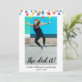 Moderne uitnodiging voor foto van Afstuderen in kl (Staand voorkant)