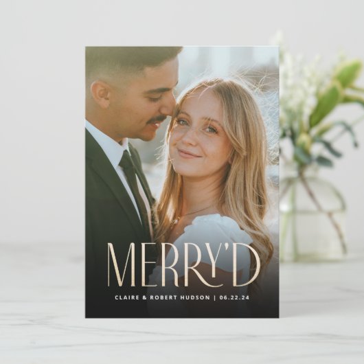 Moderne Vakantie Netgehuwden Huwelijksaankondiging Feestdagenkaart (Staand voorkant)