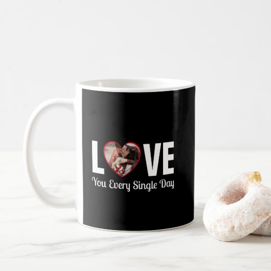Moderne Valentijn Custom Foto en Liefde Bericht Koffiemok (Met donut)