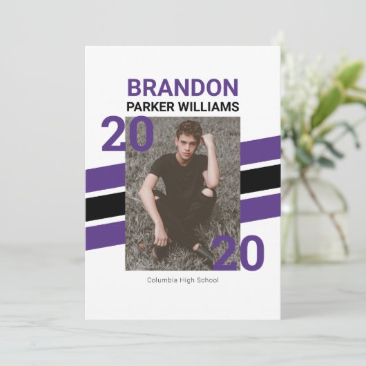 Moderne Varsity Photo Afstudeerder Invitation Kaar (Staand voorkant)