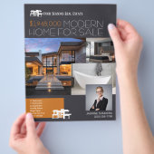 MODERNE Vaste Goed Makelaar Flyer Te Koop (Hand)