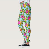 Moderne veelkleurige bloemen op lichtblauw leggings (Links)