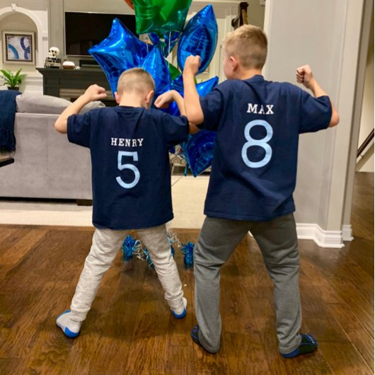 Moderne Verjaardag Jongen Blauw Groen Naam Leeftij T-shirt