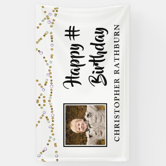 Moderne Verjaardag String Lights Borstel Script Fo Spandoek (Verticaal)