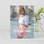 Moderne verjaardagsfeest uitnodiging met aangepast (Staand voorkant)