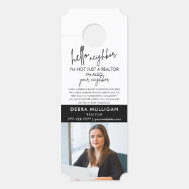 Moderne verkoop van onroerend goed door woede deurhanger