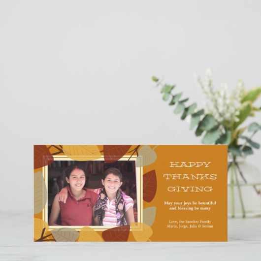 Moderne versnipperde bladeren Thanksgiving zegen Feestdagenkaart (Staand voorkant)
