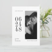 Moderne Verticale Datum Redactionele Foto Huwelijk Save The Date (Staand voorkant)
