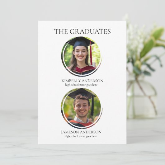 Moderne verticale Joint Graduation Party Uitnodigi Kaart (Staand voorkant)