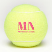 Moderne Vetgedrukte Naam en Monogram Kostuum Kleur Tennisballen (Voorkant)