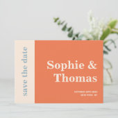 Moderne Vette Typografie Bruiloft Save the Date Kaart (Staand voorkant)