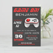 Moderne videogame Red Kids Birthday Party nodigt u Kaart (Staand voorkant)