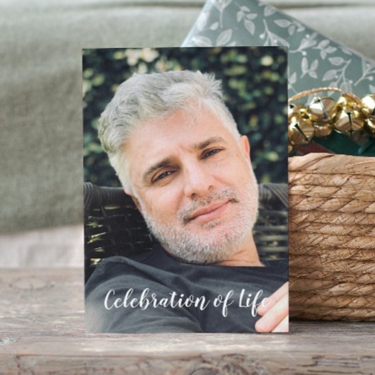 Moderne viering van het leven met fotofunerair briefkaart