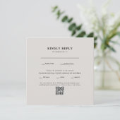 Moderne vierkante beige trouw-QR-code RSVP (Staand voorkant)
