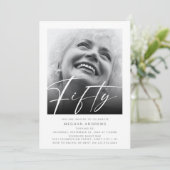 Moderne Vijftig Foto Verjaardagsfeestuitnodiging Kaart (Staand voorkant)