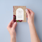 Moderne Vintage Botanische Rode Rozen Trouw Uitnod Flyer (Hand)