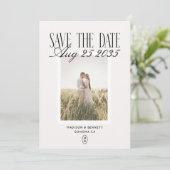 Moderne Vintage Monogram Foto Save The Date (Staand voorkant)