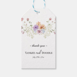 Moderne voorjaarsbruiloft met wilde bloemen cadeaulabel