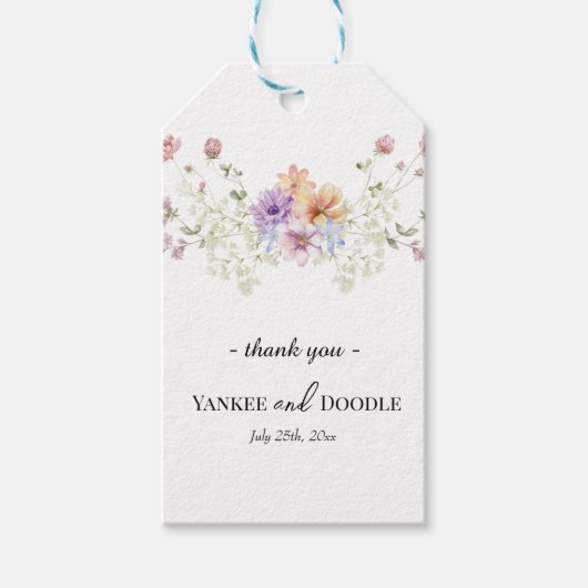 Moderne voorjaarsbruiloft met wilde bloemen cadeaulabel (Voorkant)
