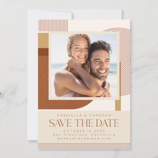 Moderne vormen en line terracotta save the date (Voorkant)