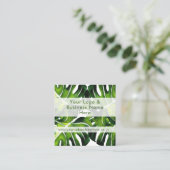 Moderne vormgeving met groot groen palmblad vierkante visitekaartje (Staand voorkant)