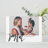 Moderne vreugdevolle chique hand geletterde foto feestdagenkaart (Staand voorkant)